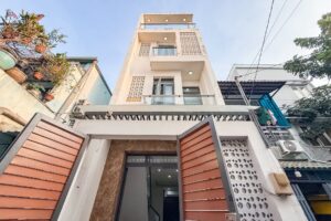 💥🏡🏷️TRẦN BÌNH TRỌNG, BÌNH THẠNH • 50m2 (3.9 x 13) A4 • 4 TẦNG • 4PN SÂN THƯỢNG • HẺM XE HƠI CÁCH 20M • HOÀN CÔNG ĐỦ • 7.xx Tỷ💸💐💐